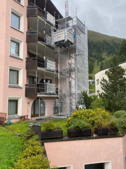 Pontresina, Graubünden / Fassadenlift MBC 1000 - mieten 