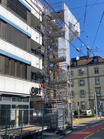 St. Gallen / Fassadenlift MBC 500 - mieten 